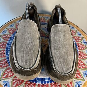 Skechers Superior Milford Mens Sz 9.5 Slip-On Loafers Relaxed Fit Taupe Canvas